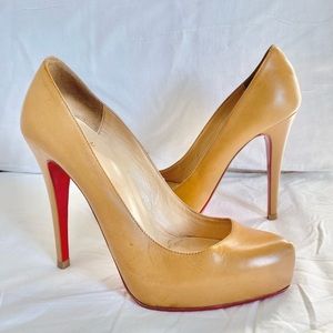 37.5 Christian Louboutin stilettos nude platform , leg lengthening - amazing